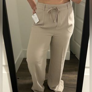 Beige dress pants size medium
